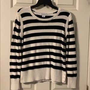 LIZ CLAIBORNE SWEATER
